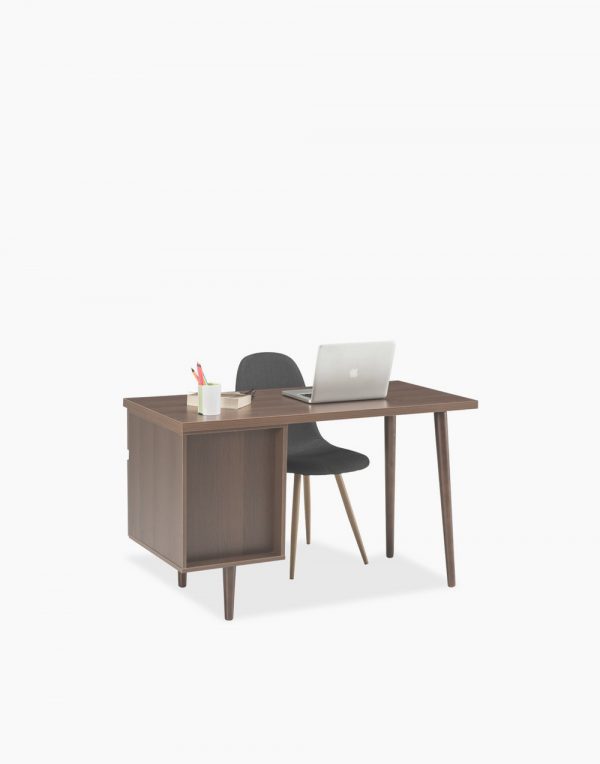 Stern-Office-Desk01-600x764